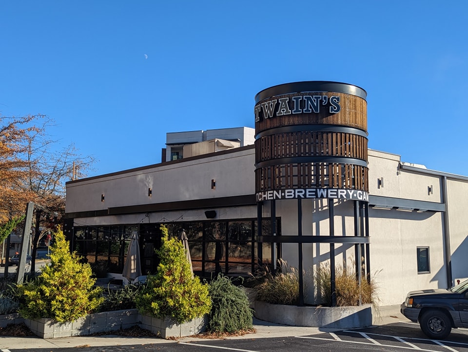 Twains Exterior