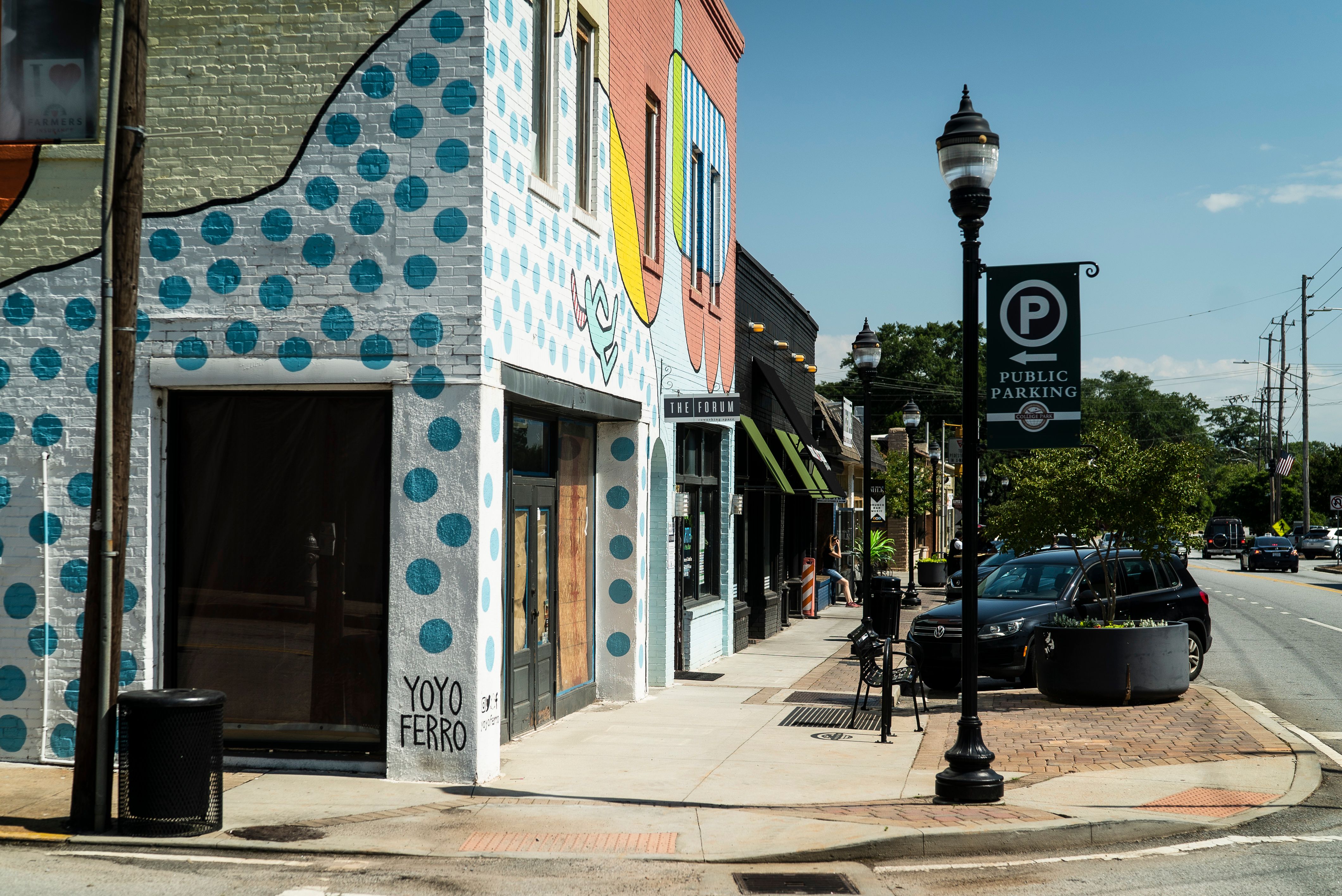 YoYo Ferro Mural: Downtown College Park. Photo by Steve West.
